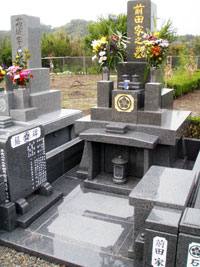 和型墓石 前田家